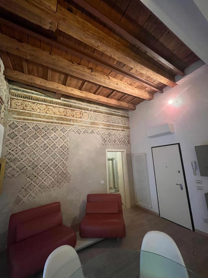 Juliet'S Neighbours- Luxury Apartment Βερόνα Εξωτερικό φωτογραφία